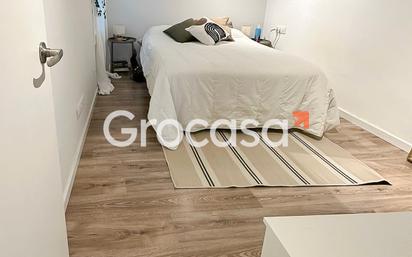 Bedroom of Flat for sale in  Barcelona Capital  with Air Conditioner, Heating and Parquet flooring
