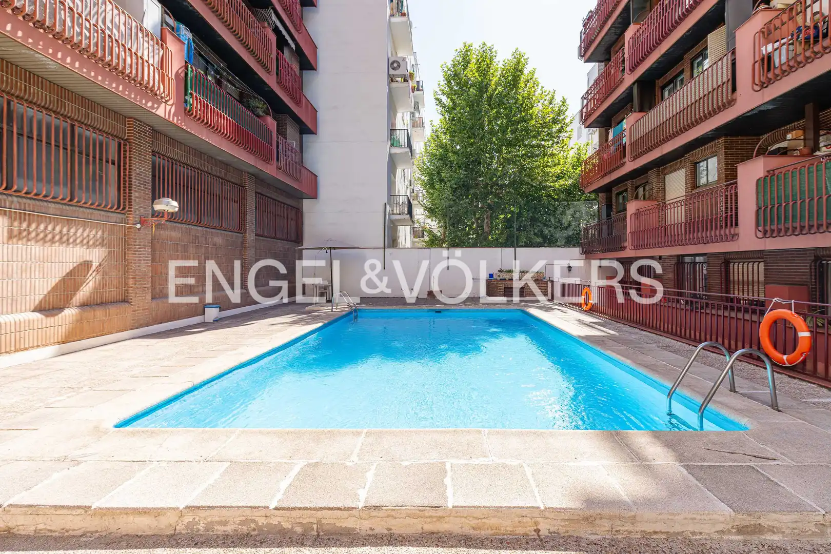 Schwimmbecken von Wohnung zur Miete in Madrid mit Klimaanlage, Heizung und Schwimmbad