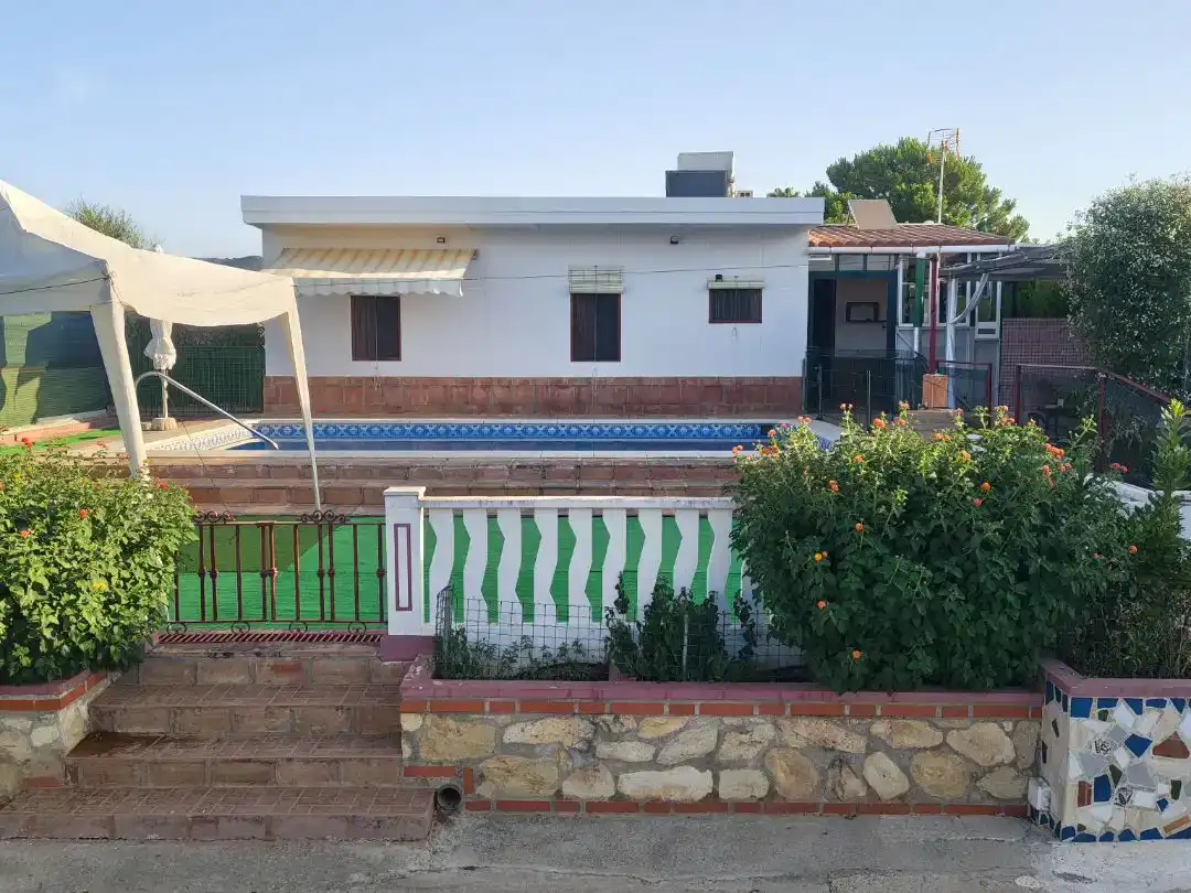 Vista exterior de Finca rústica en venda en  Córdoba Capital amb Aire condicionat i Piscina