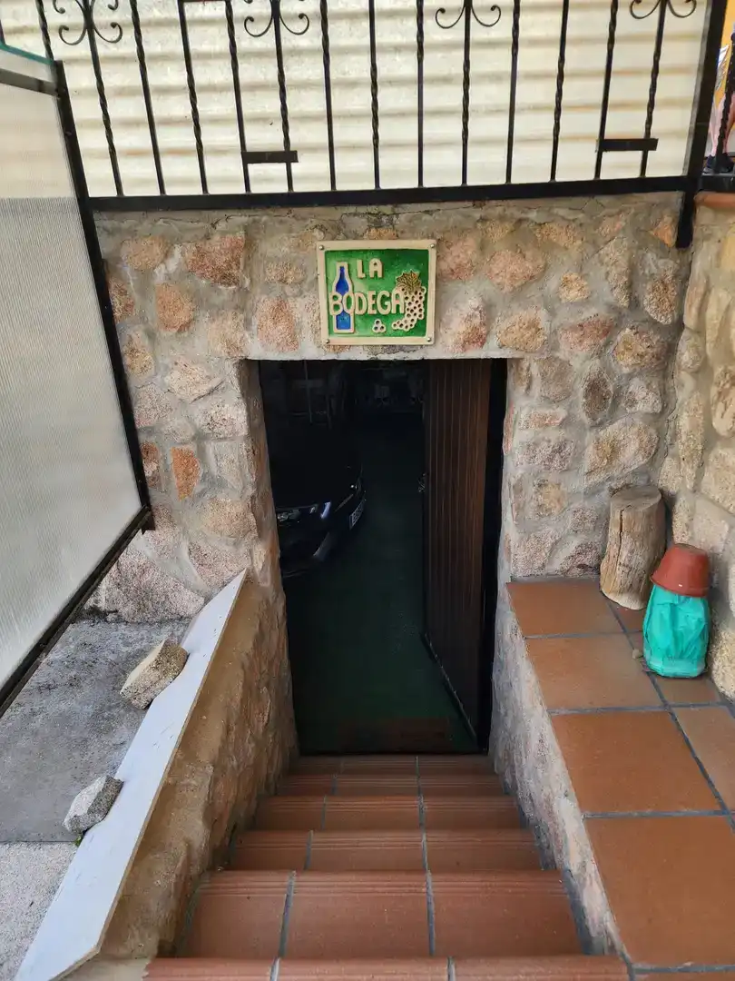 Piso en venta en Alfaraz de Sayago con Jardín privado, Piscina y Amueblado