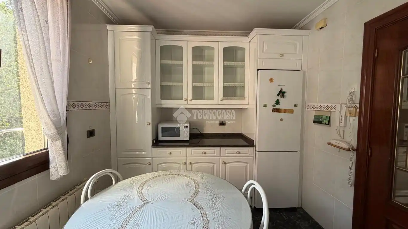 Cocina de Piso en venta en Bilbao  con Calefacción y Amueblado
