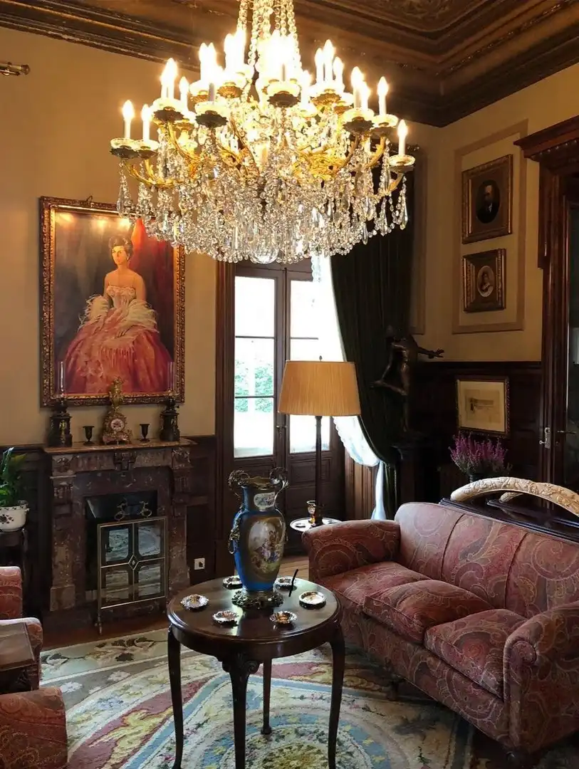 Sala d'estar de Casa o xalet en venda en Gijón  amb Jardí privat, Terrassa i Moblat
