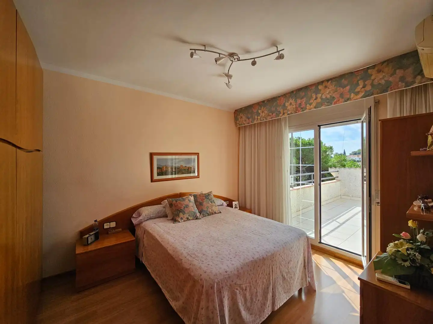 Habitación de Casa o chalet en venta en Canovelles