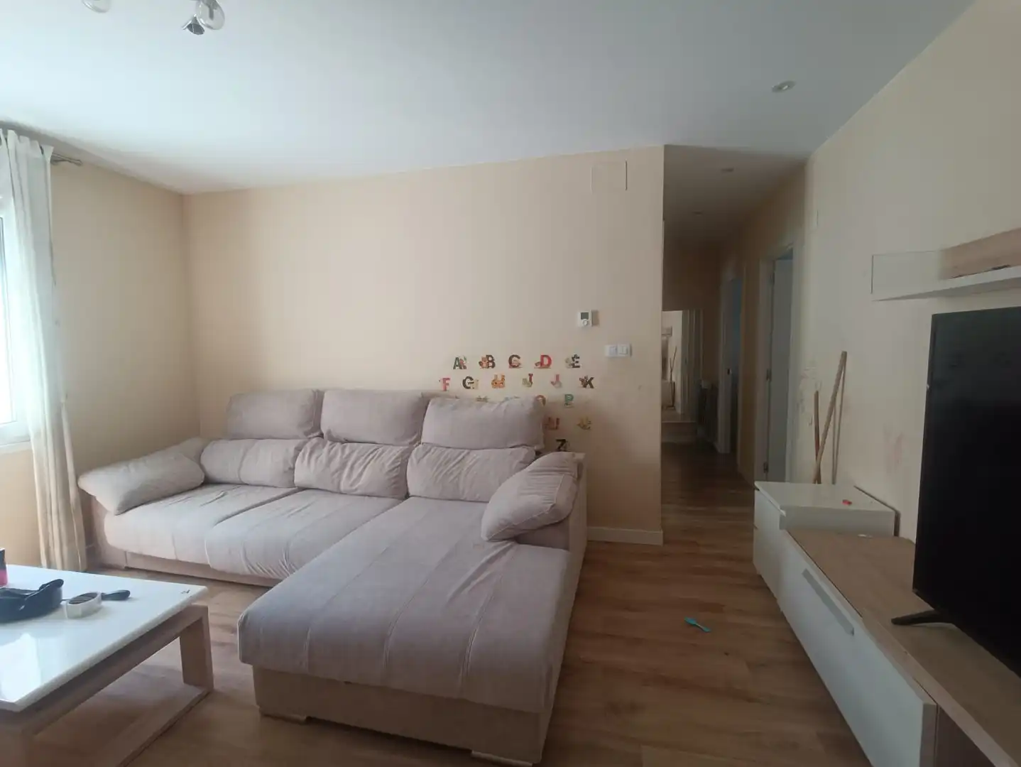 Sala d'estar de Pis de lloguer en Bilbao  amb Aire condicionat, Calefacció i Moblat