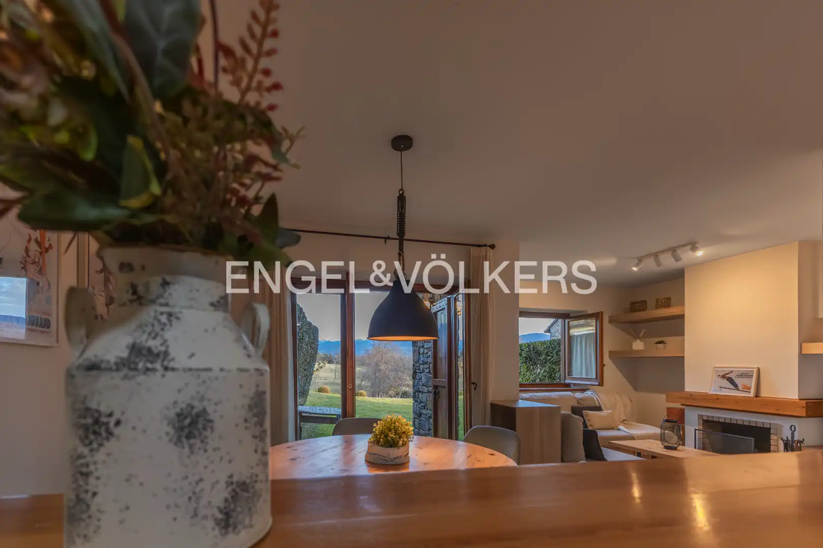 Comedor de Casa adosada en venta en Ger con Calefacción, Jardín privado y Parquet