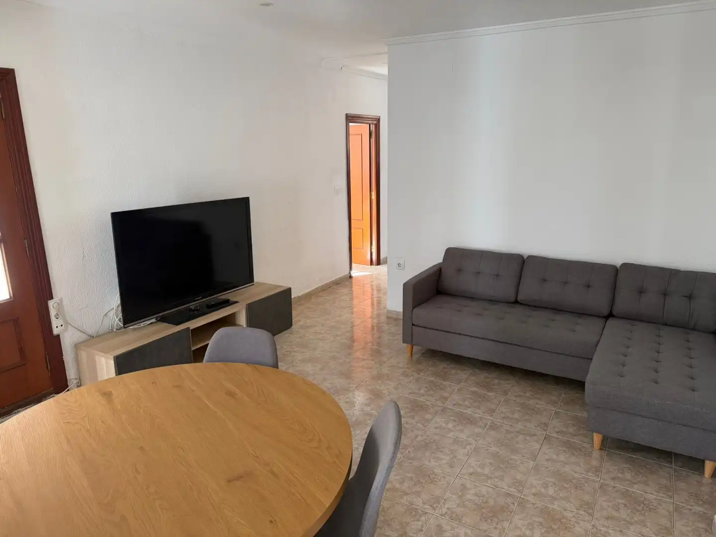 Living room of Flat for rent in Valencia  with Furnished, Washing machine and Balcony