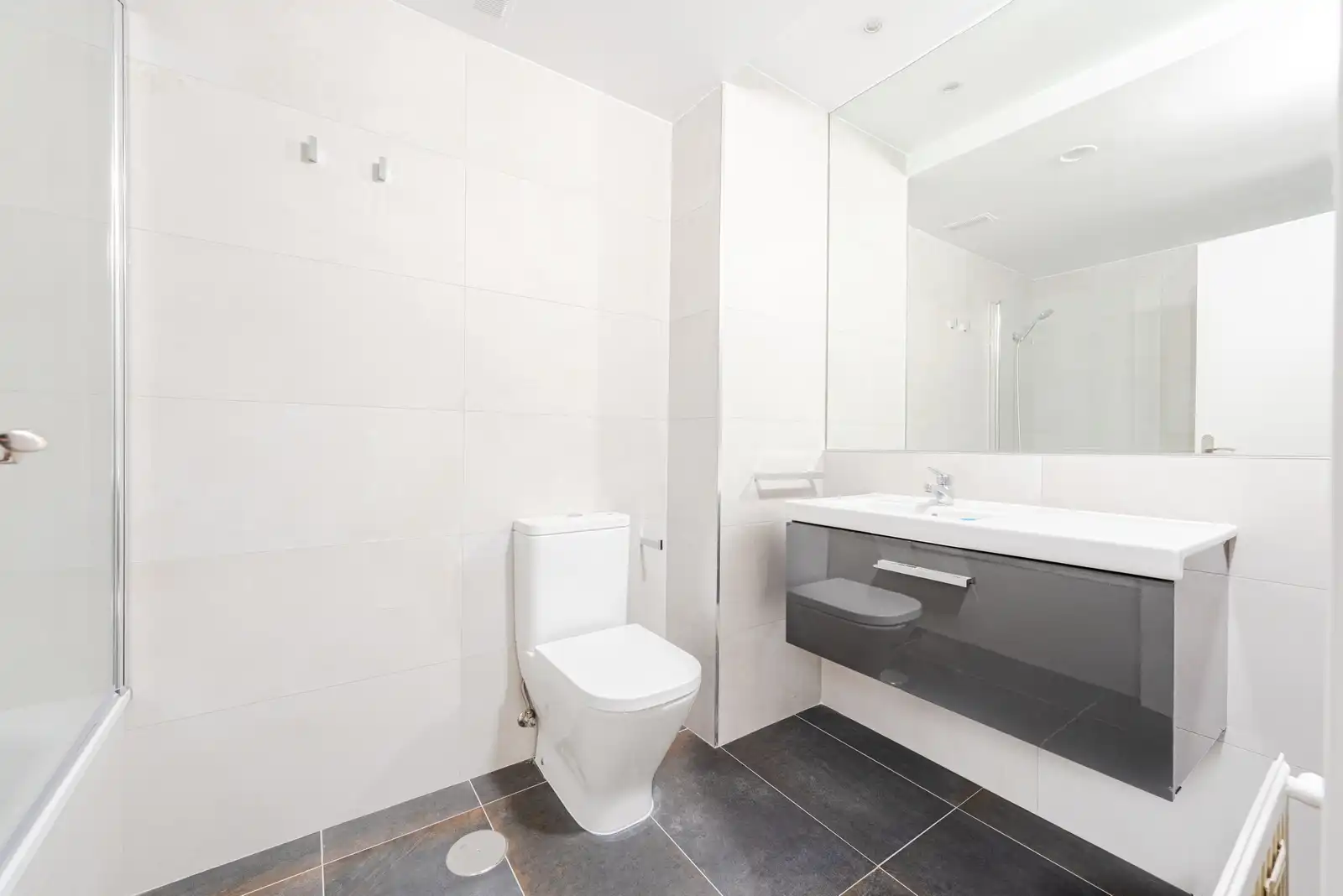 Baño de Piso de alquiler en Madrid con Trastero
