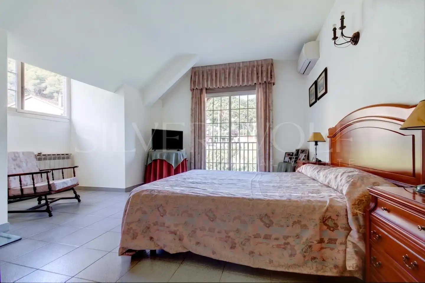 Casa con piscina en venta en Segona Avinguda, imagen 20