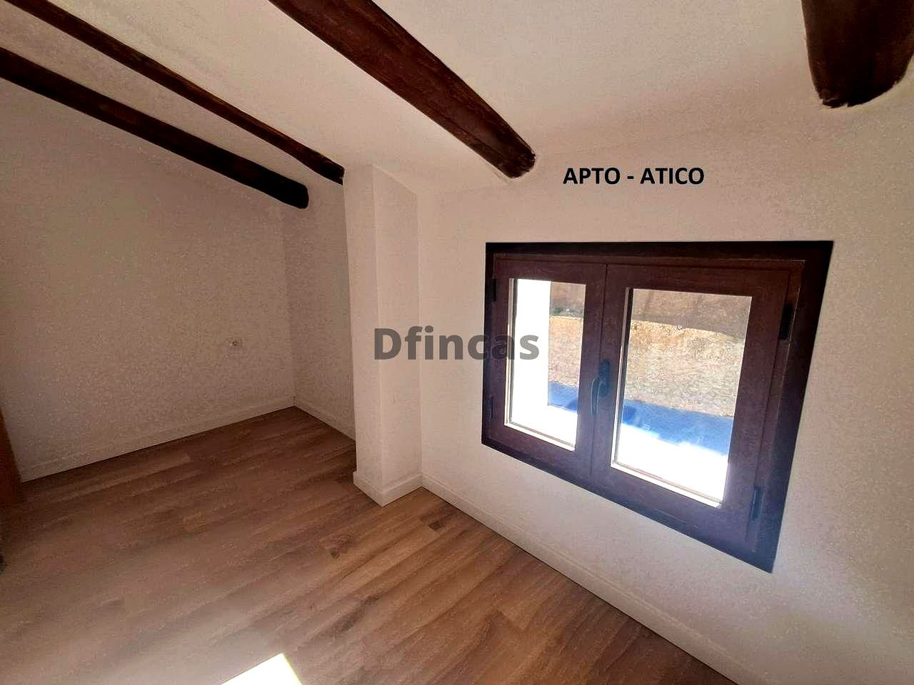 Dormitori de Àtic en venda en  Teruel Capital