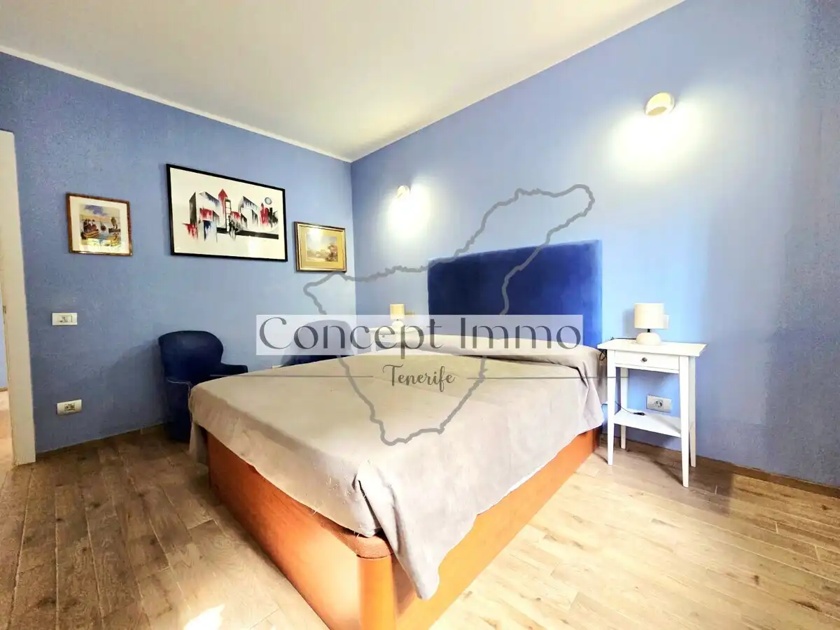 Dormitori de Casa o xalet en venda en Arona amb Jardí privat, Terrassa i Traster