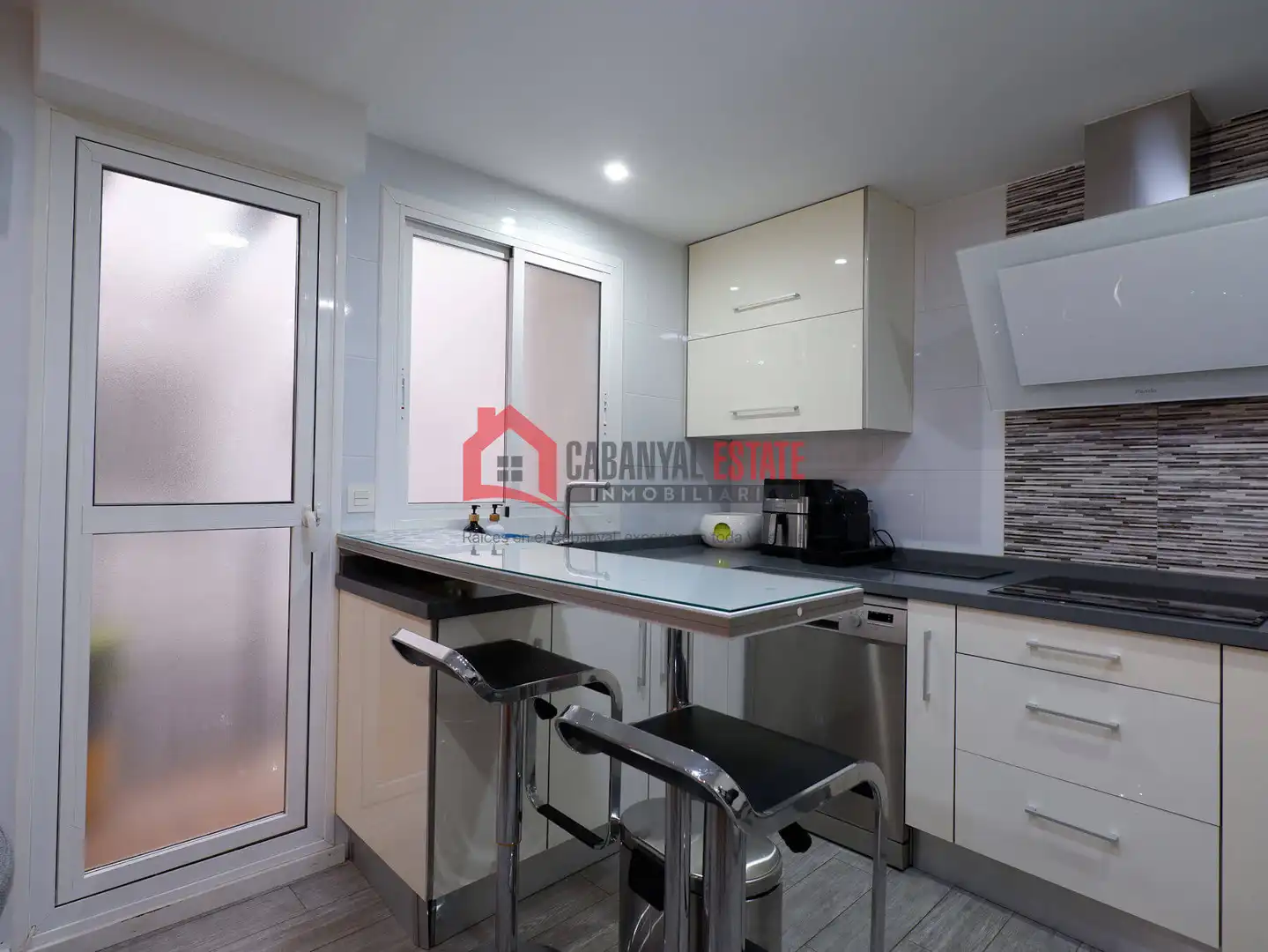 Cocina de Apartamento en venta en Valencia con Aire acondicionado y Balcón