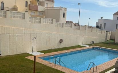 Piscina de Casa adosada en venda en Roquetas de Mar amb Parquet, Terrassa i Piscina