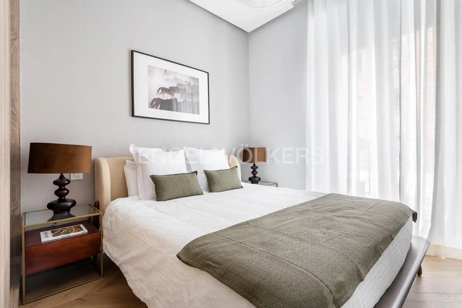Bedroom of Flat for rent in Madrid  with Air Conditioner, Heating and Swimming Pool