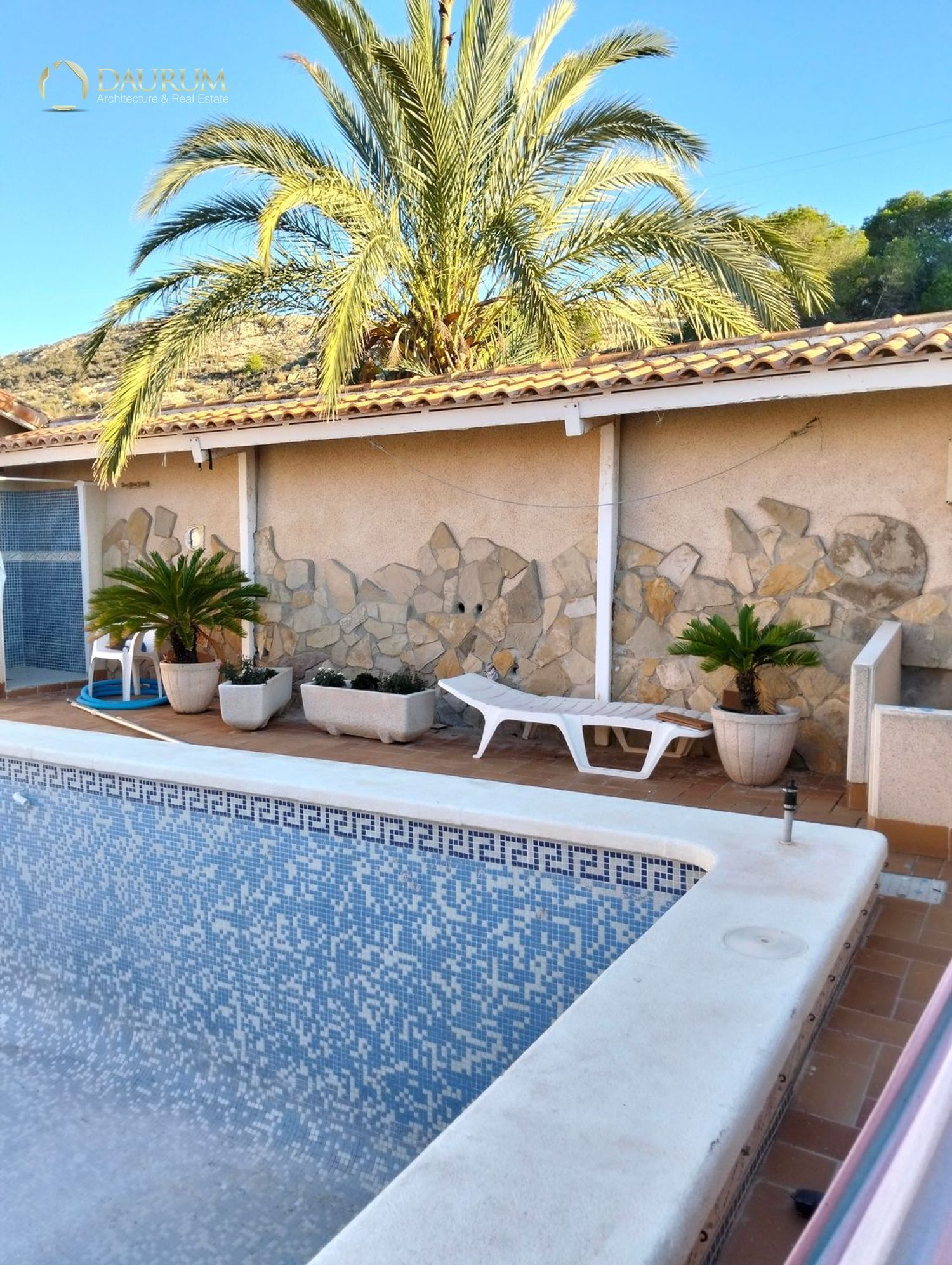 Swimming pool of House or chalet for sale in Alicante / Alacant  with Air Conditioner, Heating and Terrace