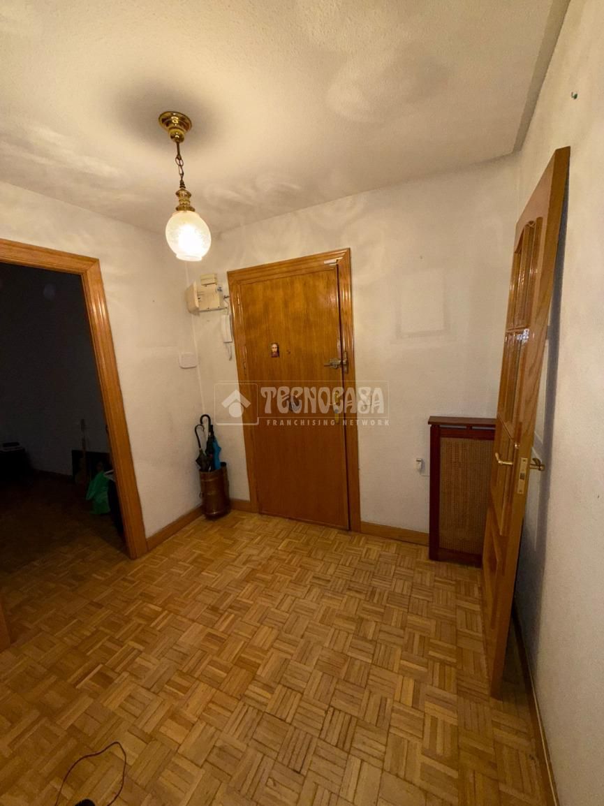 Flat for sale in  Madrid Capital  with Air Conditioner, Heating and Terrace