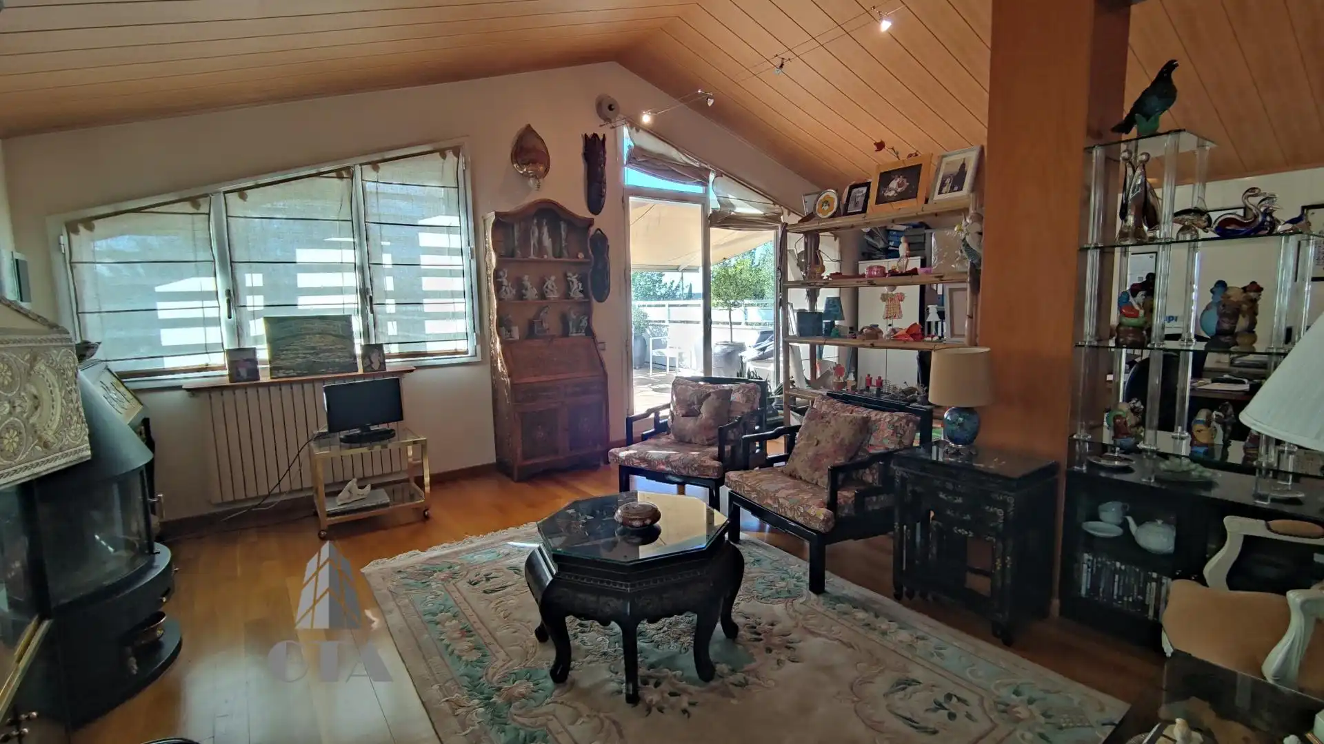 Living room of Houses for sale in Sant Cugat del Vallès  with Heating, Private garden and Terrace