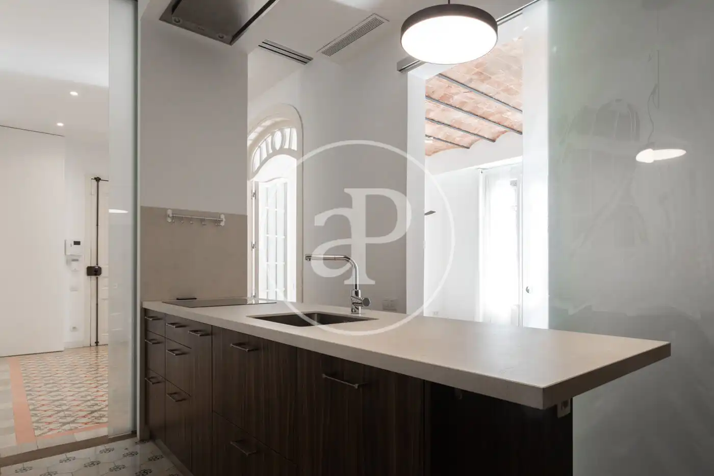 Flat with terrace to rent in C/ de Provença, imagen 6