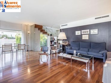 Casa pareada con balcón en venta en Calle FLORIDABLANCA 1
