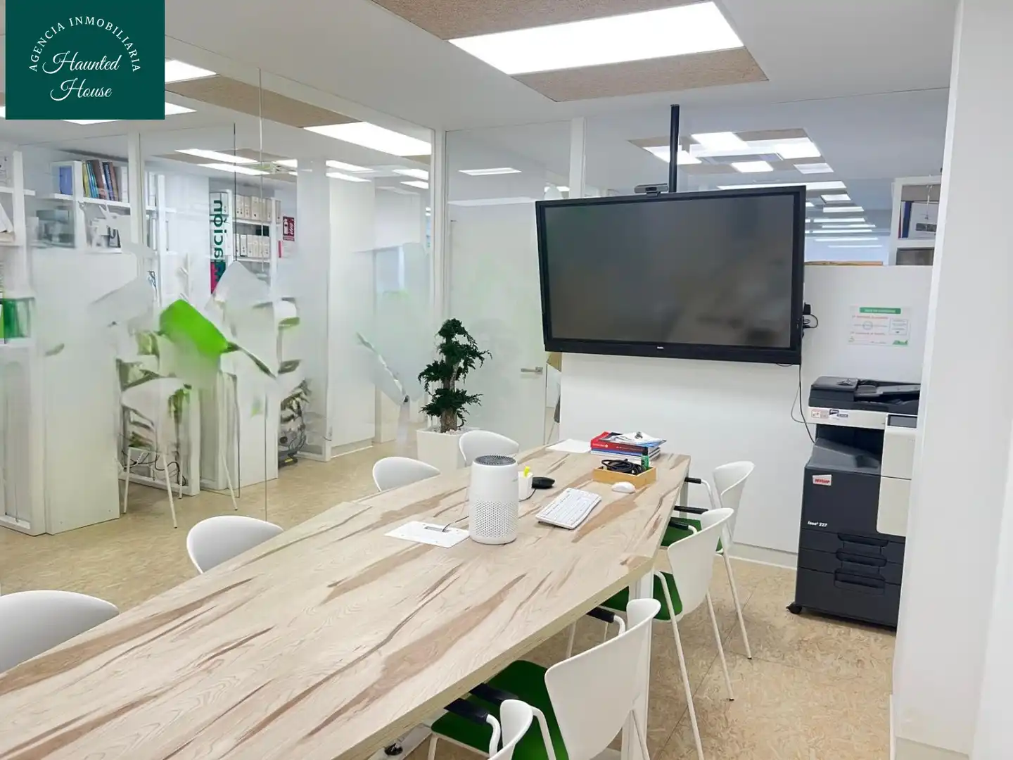 Business premises to rent in Feria