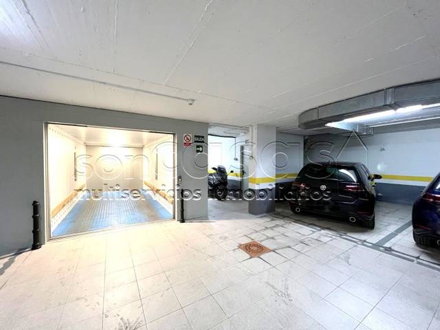 Garaje en Venta en Fraguas en Casco Histórico de Barajas