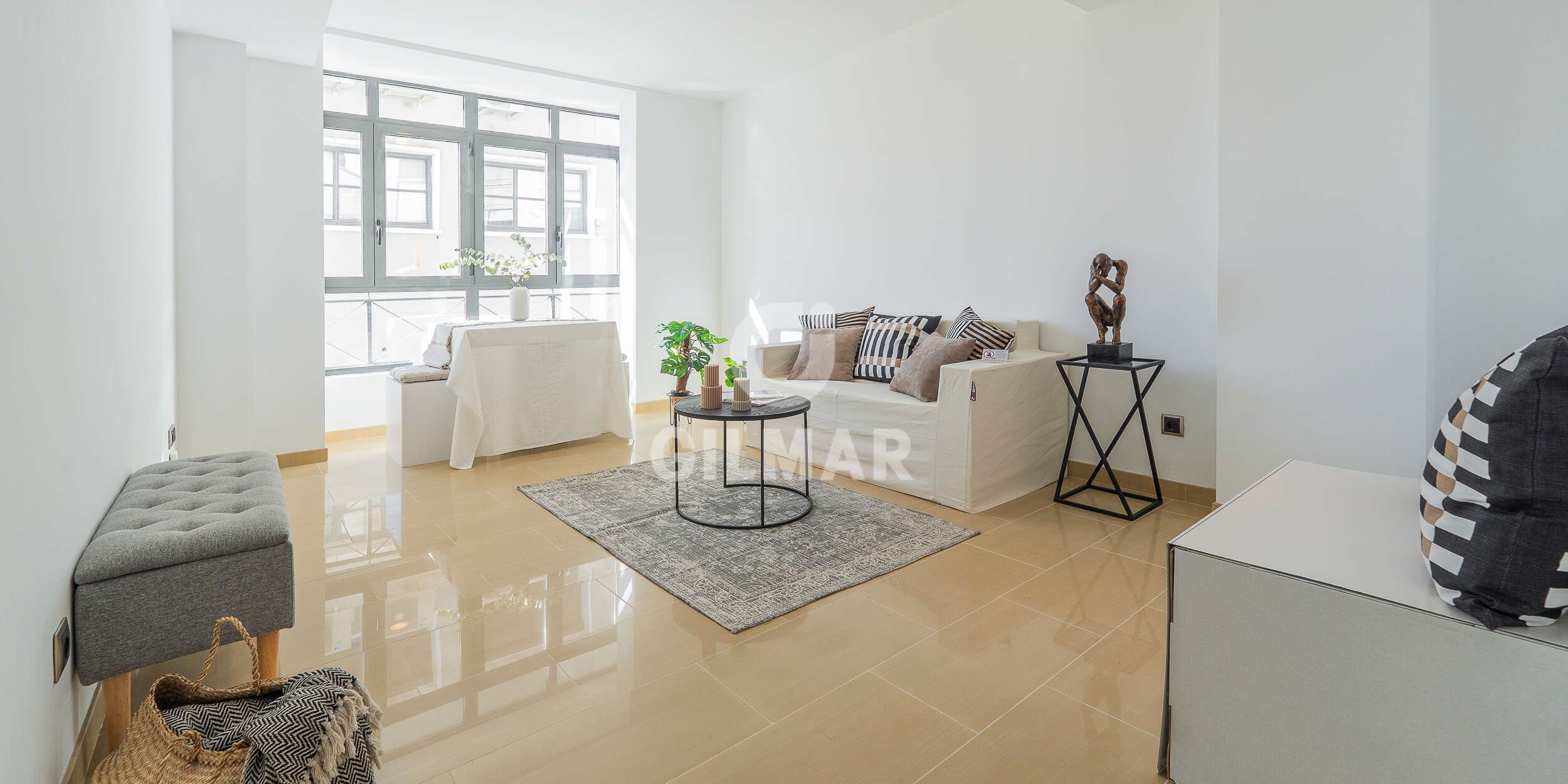 Living room of Flat for sale in  Madrid Capital  with Heating, Storage room and Balcony