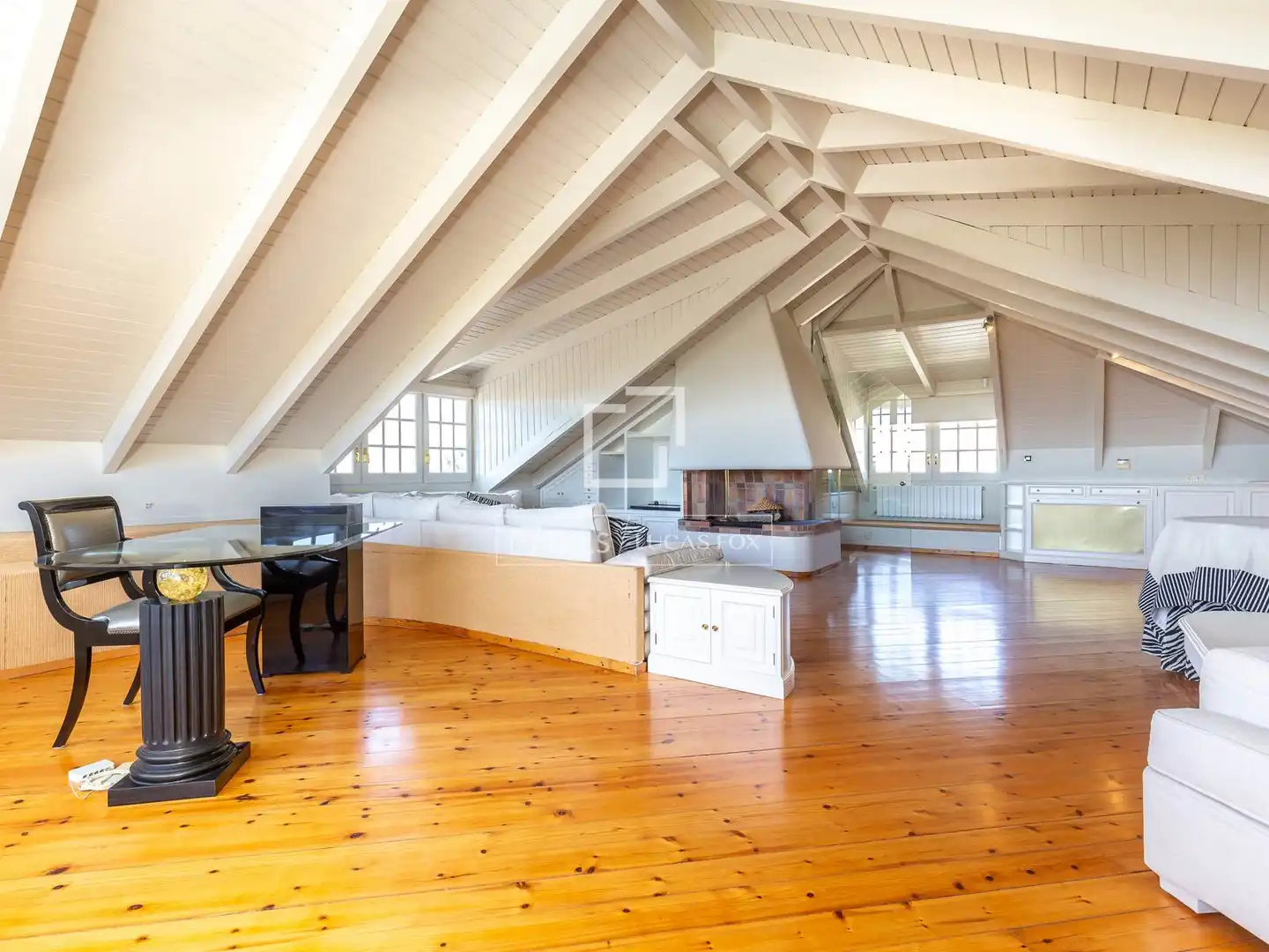 Sala d'estar de Casa o xalet en venda en Sant Just Desvern amb Aire condicionat, Calefacció i Jardí privat