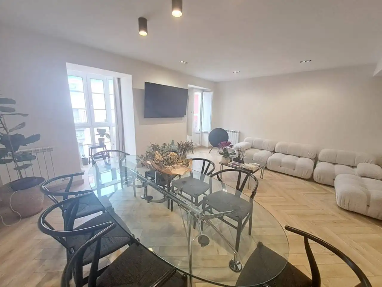 Sala d'estar de Dúplex en venda en Burgos amb Aire condicionat, Calefacció i Parquet