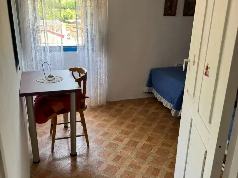 Dormitori de Pis en venda en Miraveche amb Jardí privat i Moblat