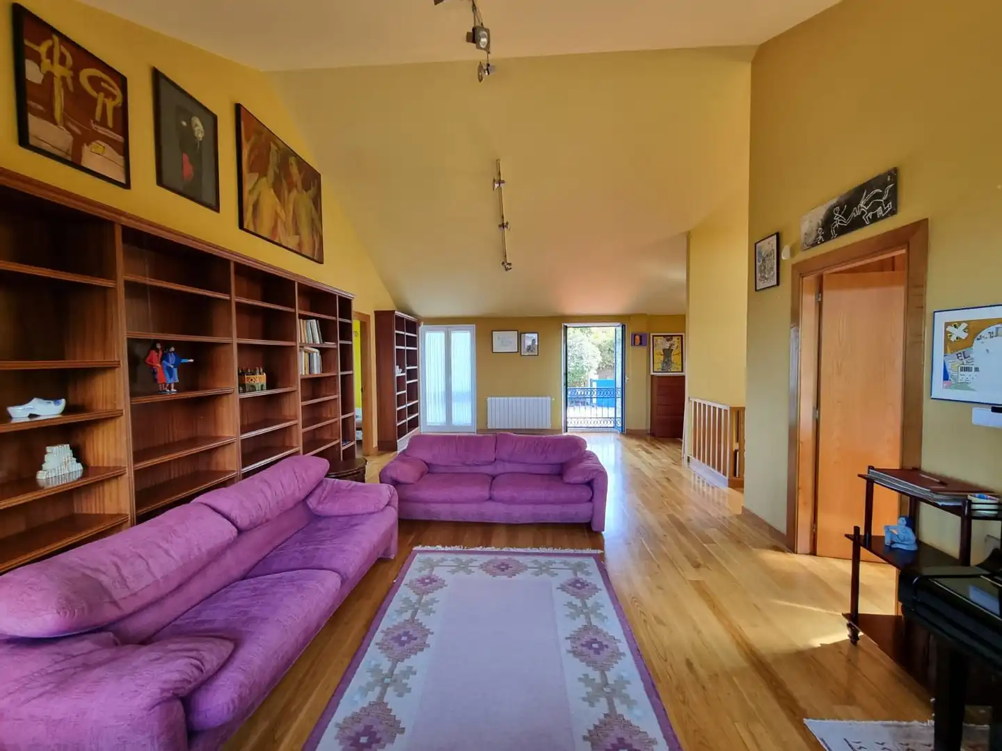 Living room of Houses for sale in Miño  with Heating, Parquet flooring and Storage room