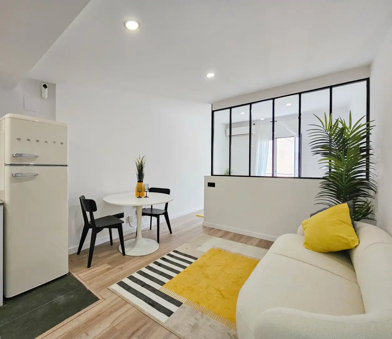 Living room of Flat for sale in Barcelona
