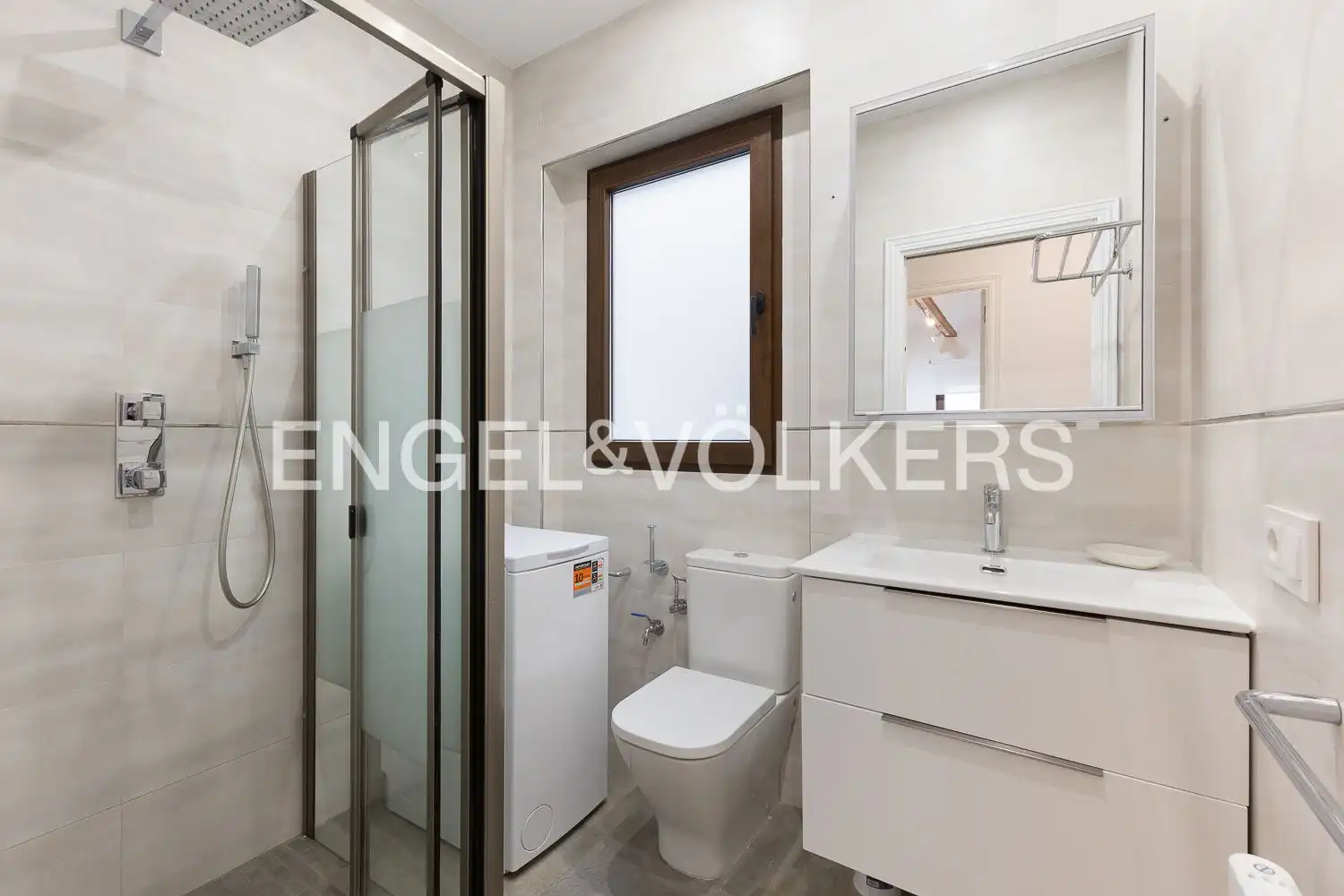 Bathroom of Flat for rent in Valencia  with Air Conditioner, Heating and Parquet flooring