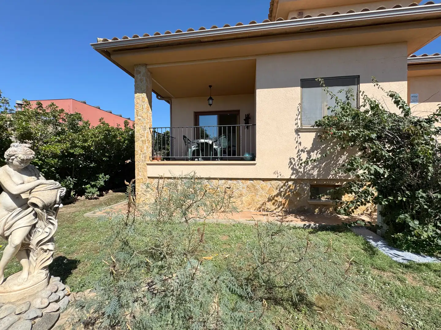 Exterior view of Houses for sale in Viladamat  with Air Conditioner, Heating and Private garden