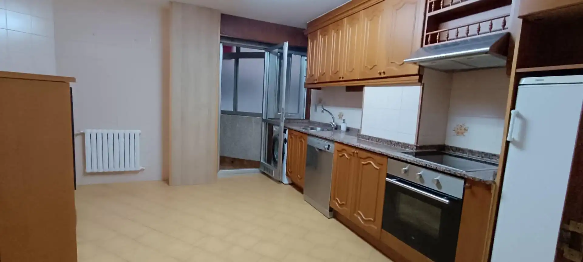 Cocina de Piso de alquiler en A Coruña Capital  con Calefacción y Parquet