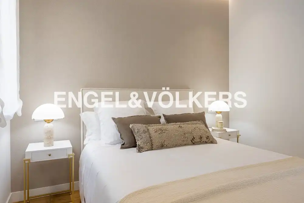 Bedroom of Flat for rent in Barrio de Salamanca
