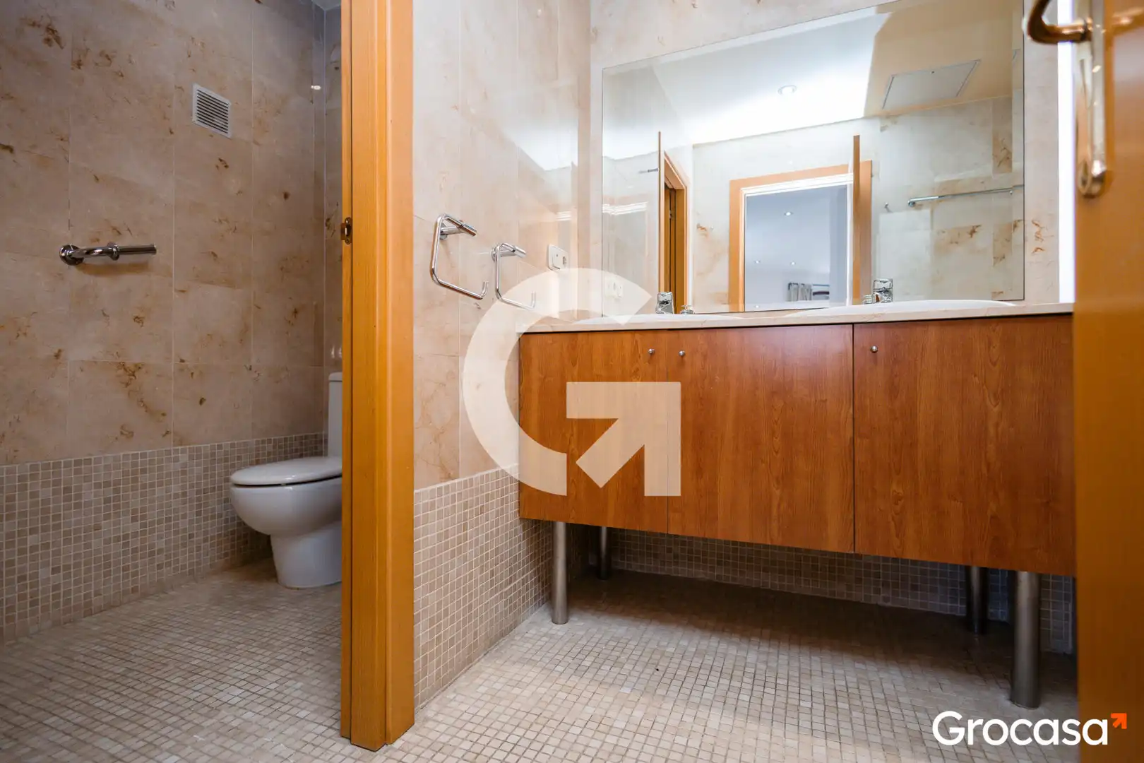 Bany de Dúplex en venda en Barcelona amb Aire condicionat, Calefacció i Terrassa