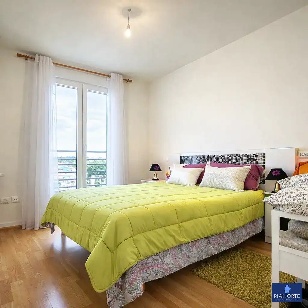 Habitación de Piso en venta en Gozón con Calefacción, Microondas y Balcón