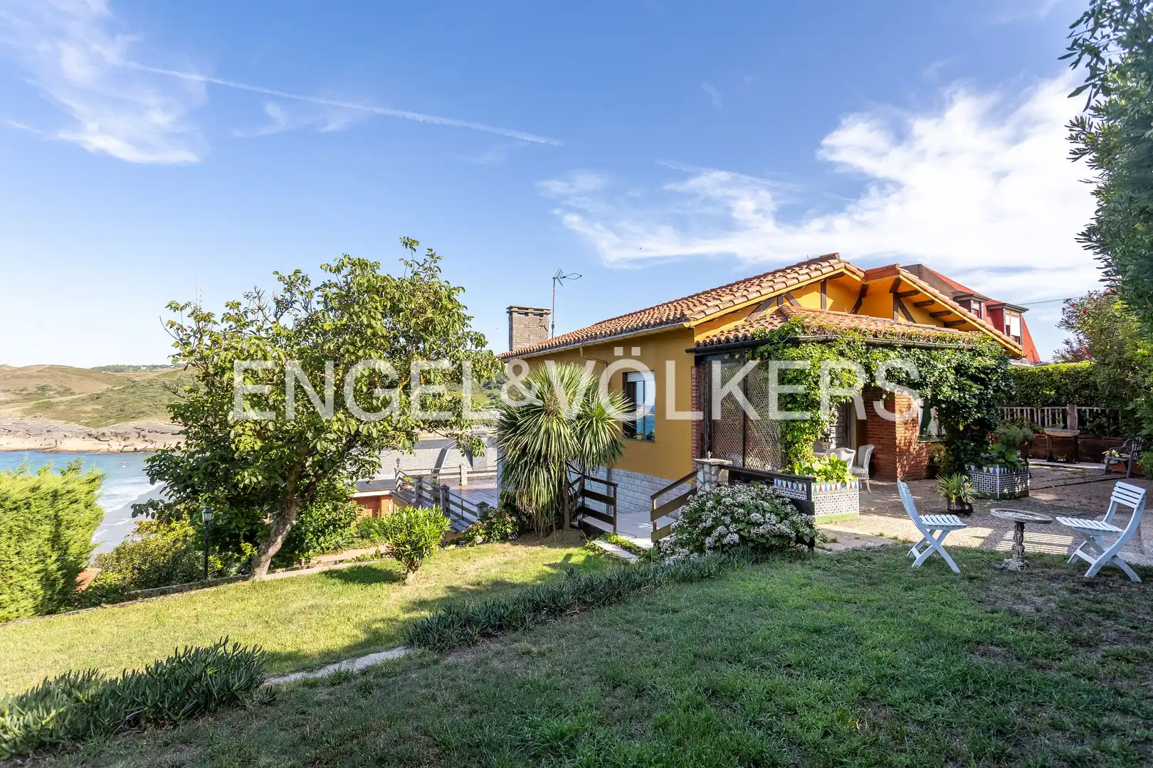 Exterior view of Houses for sale in Bareyo  with Heating, Private garden and Terrace