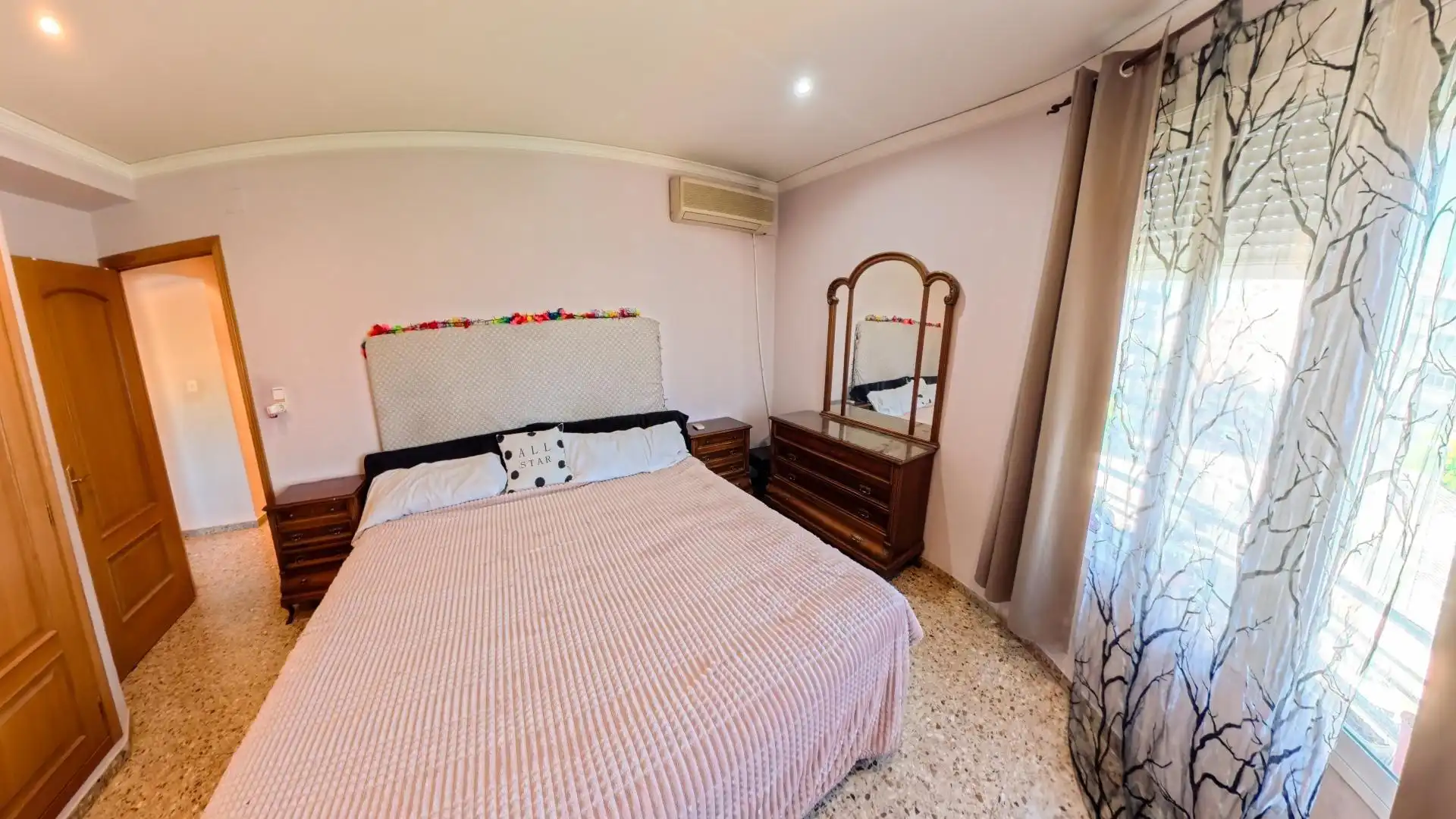 Habitación de Piso en venta en Alzira con Balcón