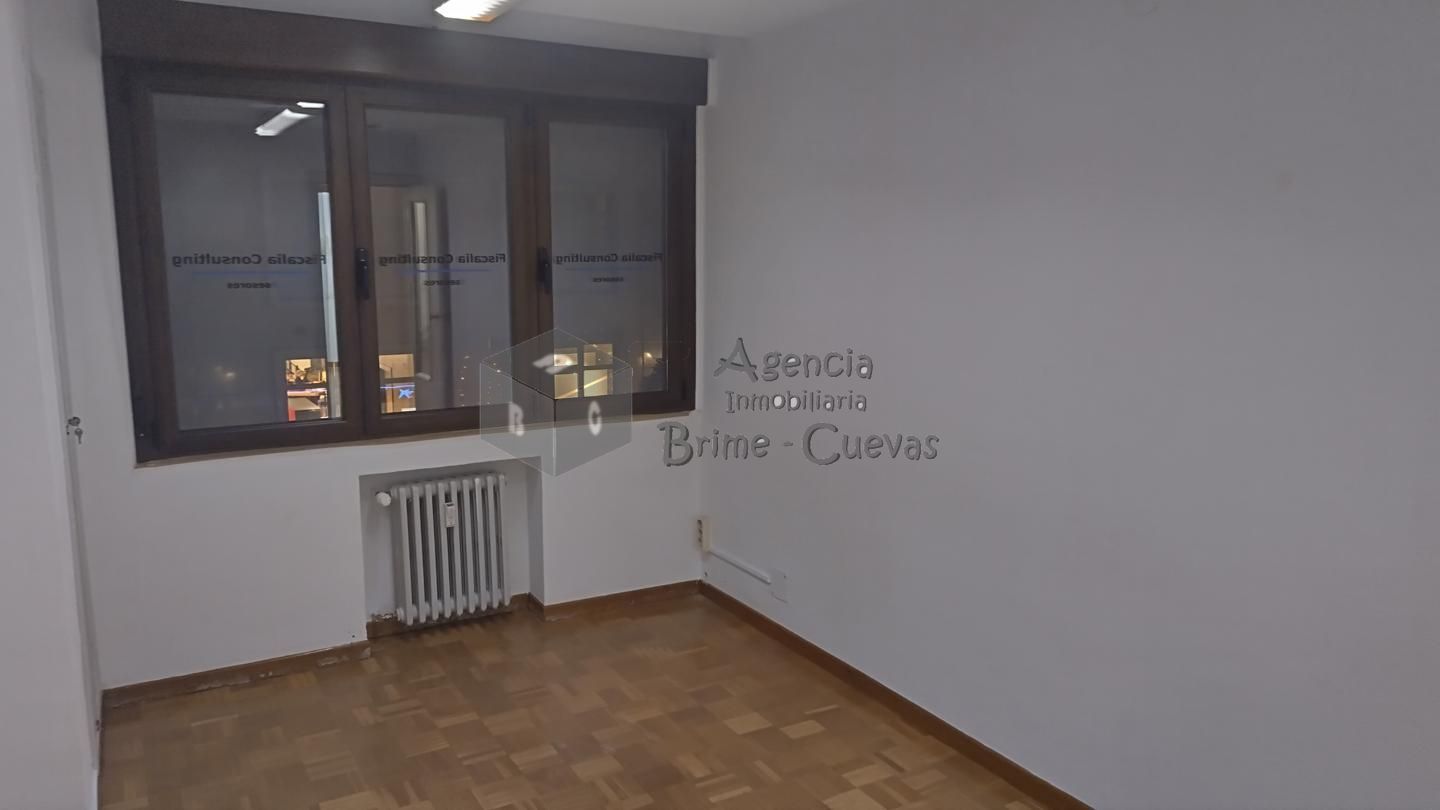 Pis en venda a Alonso De Quintanilla, Salesas - Foncalada - Campoamor, Centro - Casco Histórico