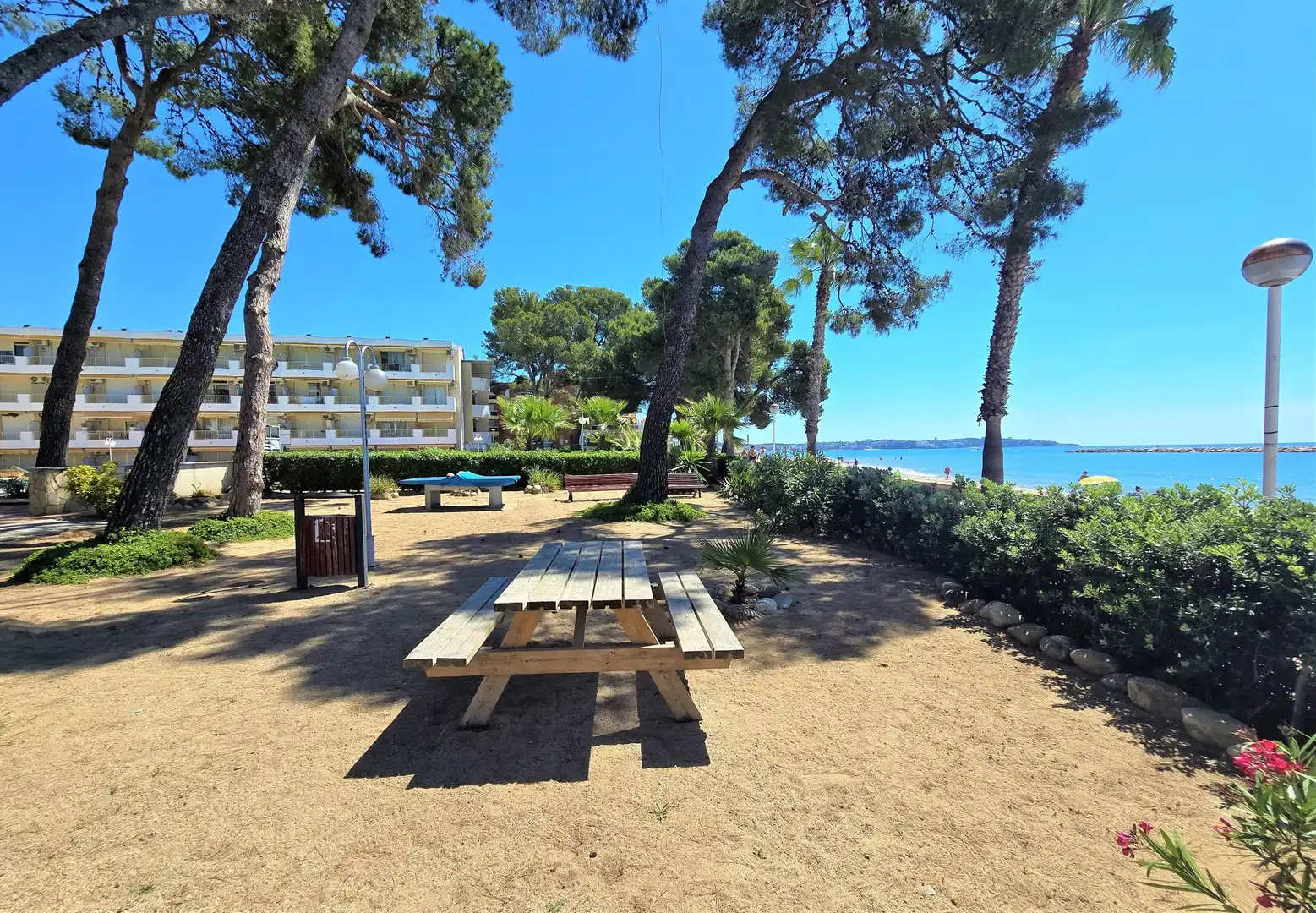 Apartments for rent in Avenida DIPUTACIO, Cap de Sant Pere