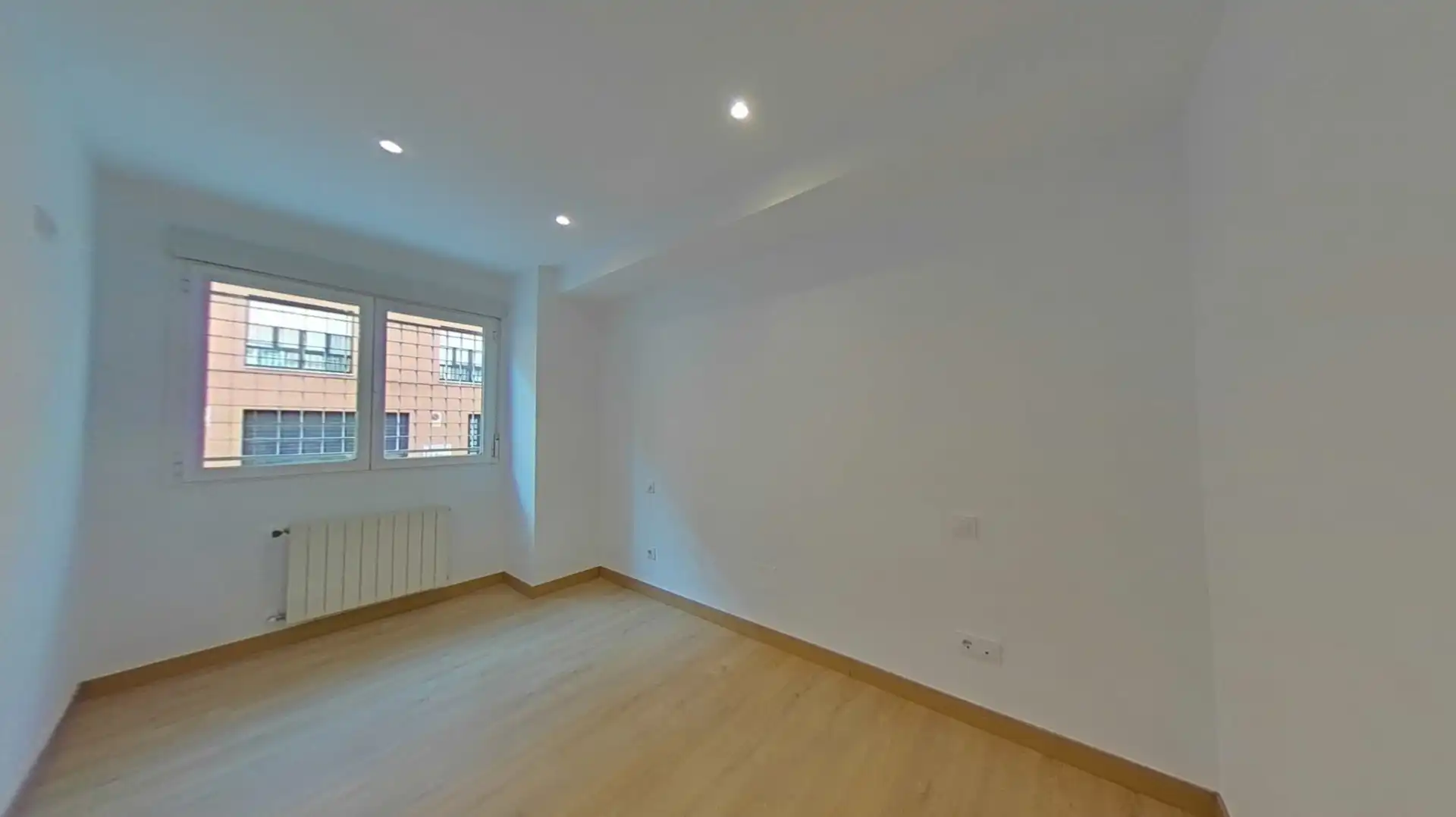 Habitación de Piso en venta en Madrid con Aire acondicionado y Calefacción