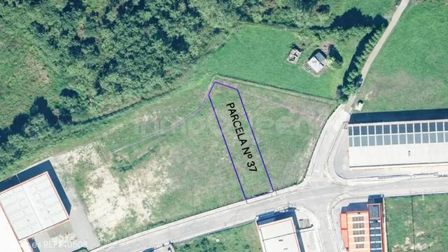 Terreno industrial en Venta en N/A en Coaña