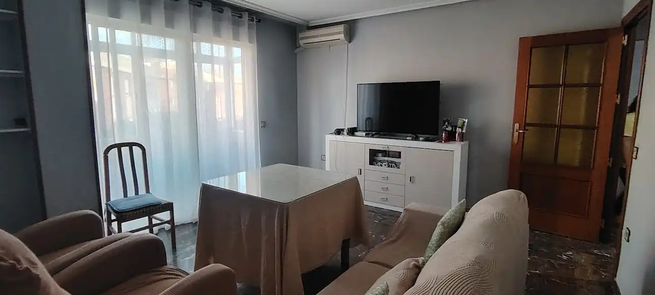 Wohnzimmer von Wohnung zum Verkauf in Linares mit Klimaanlage, Heizung und Privatgarten