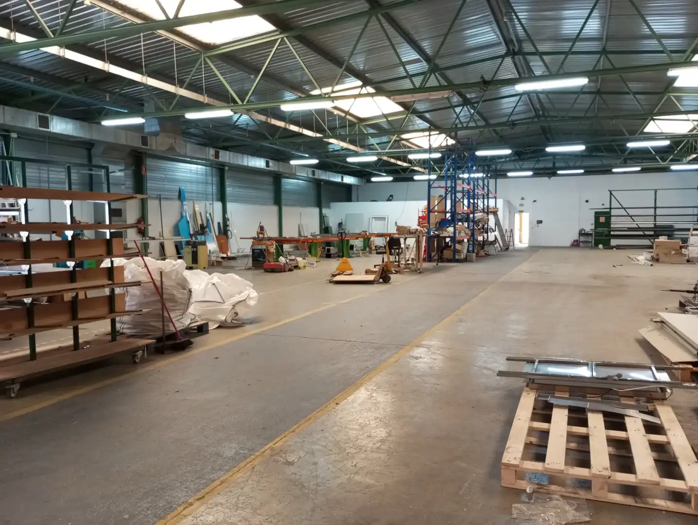 Nau industrial en venda en Épila amb Calefacció i Alarma