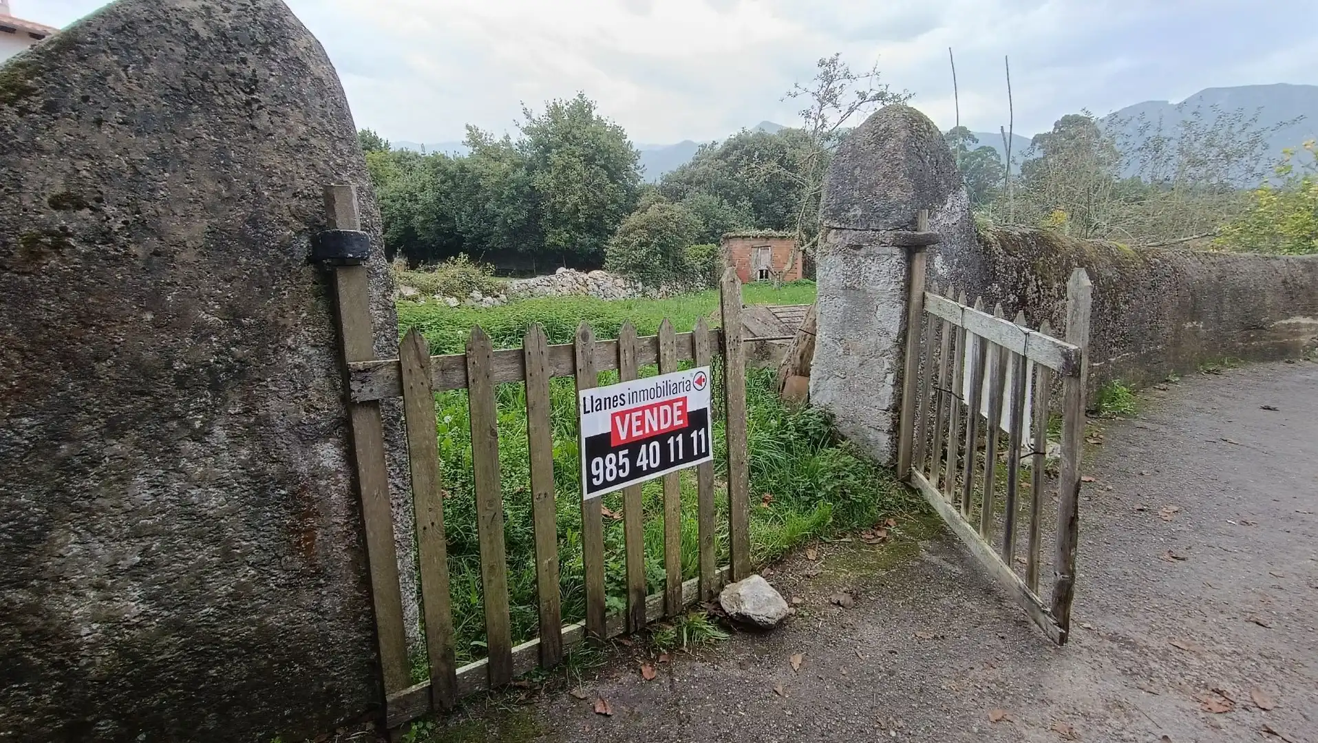 Country homes for sale in Llanes  with Private garden