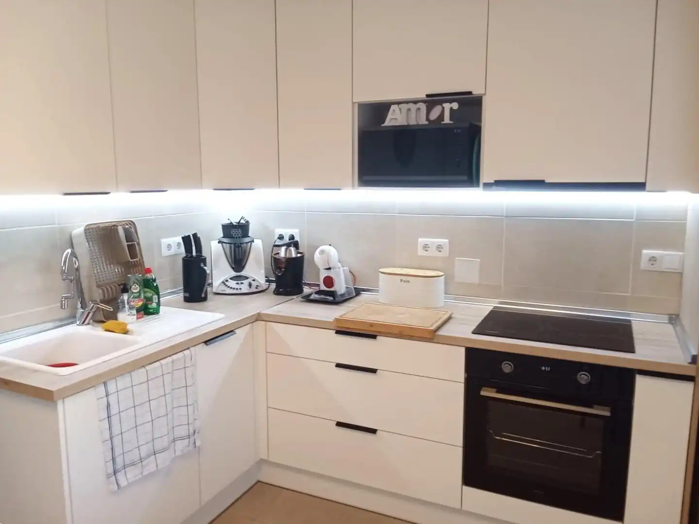 Kitchen of Houses for sale in Torrevieja  with Air Conditioner, Private garden and Furnished