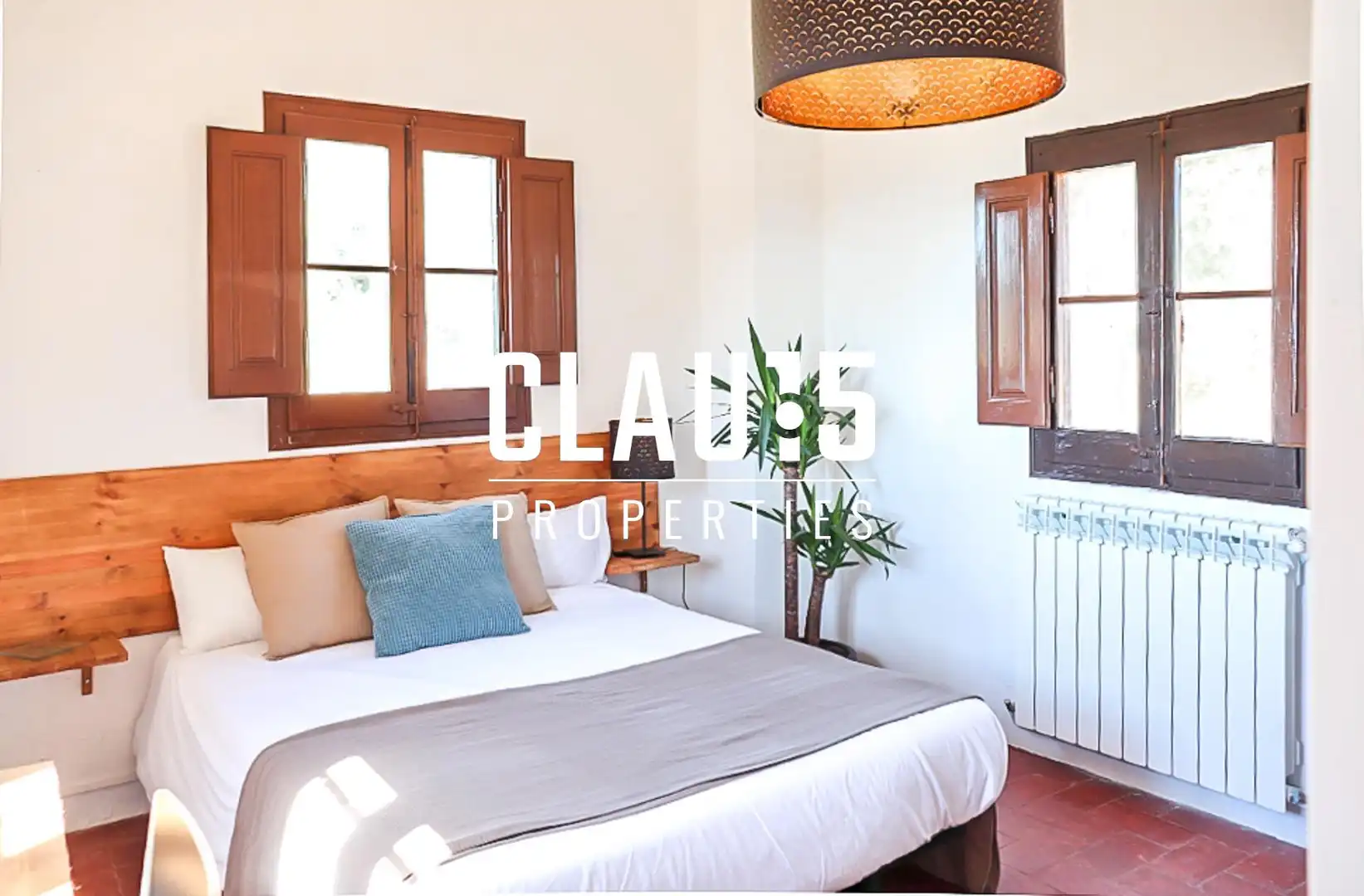 Habitación de Finca rústica en venta en Pineda de Mar con Jardín privado, Terraza y Amueblado