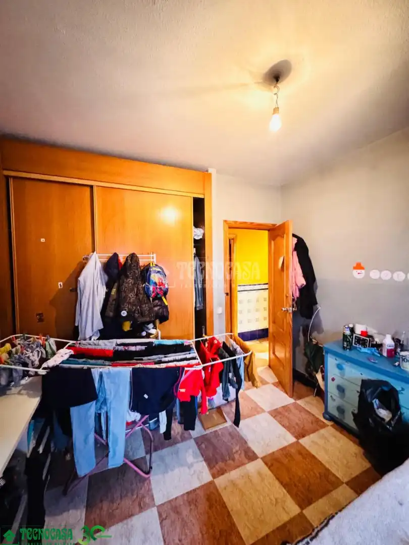 Dormitori de Casa adosada en venda en Burujón amb Calefacció