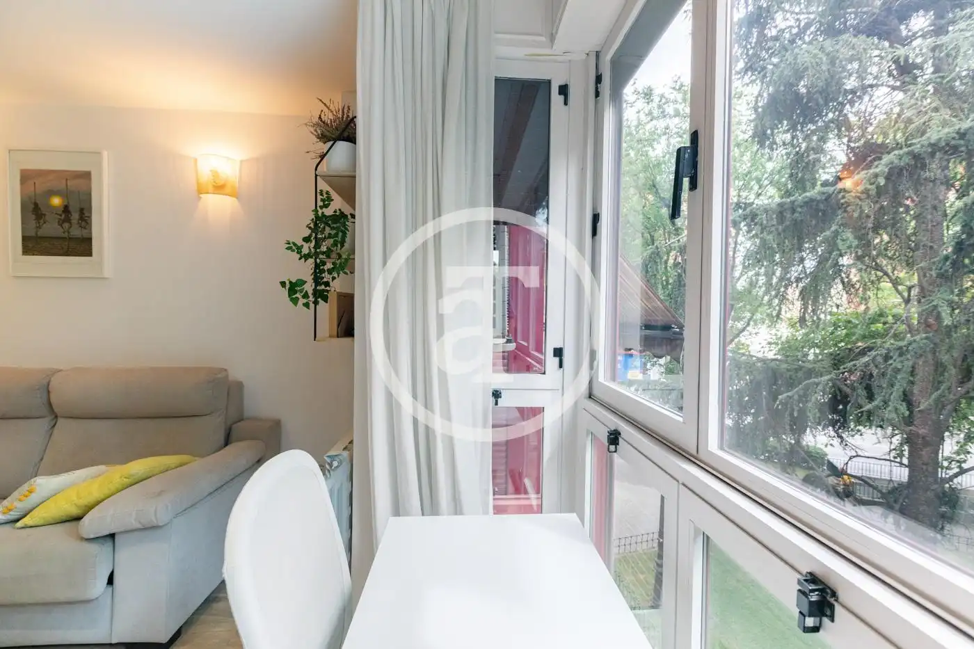 Balcony of Flat for rent in Madrid  with Air Conditioner, Heating and Furnished