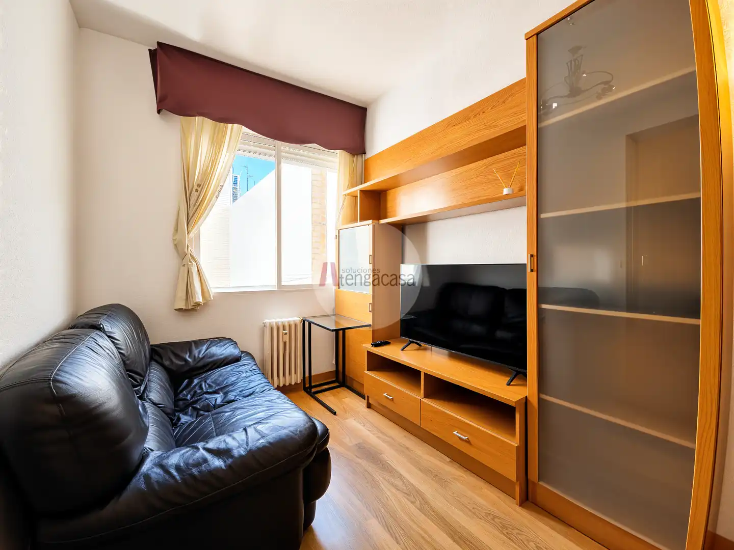Habitación de Apartamento de alquiler en Madrid con Aire acondicionado, Calefacción y Parquet